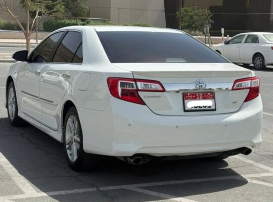 Toyota Camry SE 2013 Gcc for sale