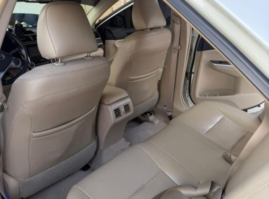 Toyota Camry SE 2013 Gcc for sale