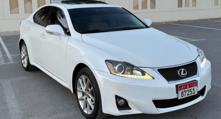 Lexus Is300 full option 2011 Gcc for sale