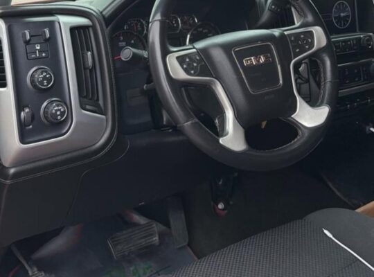 Gmc sierra coupe sle 2016 Gcc for sale