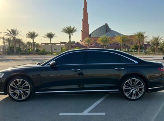 Audi A8L 55TFSI 2023 Gcc fully loaded