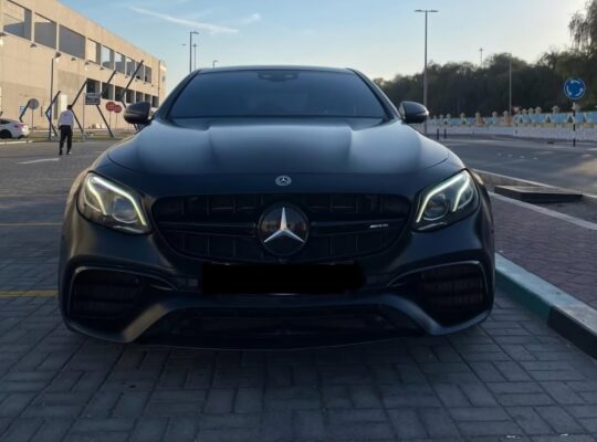 Mercedes E63s AMG 2018 full option Gcc for sale