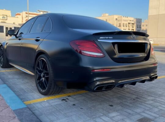 Mercedes E63s AMG 2018 full option Gcc for sale