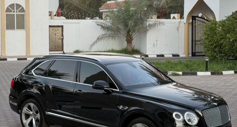 Bentley Bentayga 2017 Gcc fully loaded
