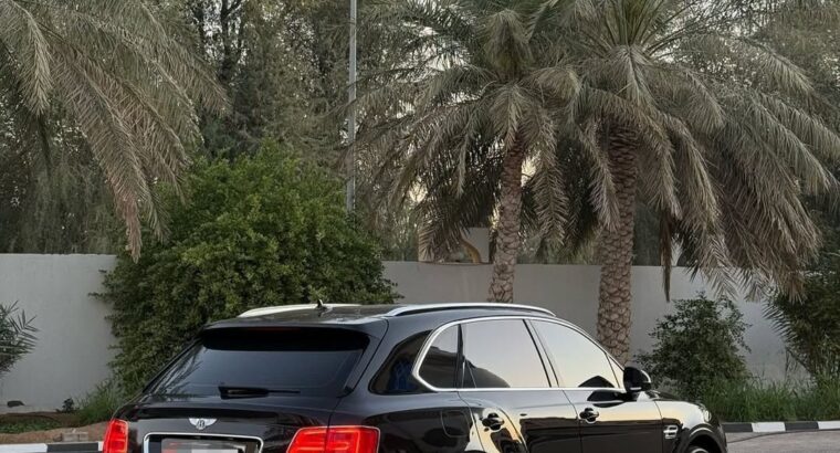 Bentley Bentayga 2017 Gcc fully loaded
