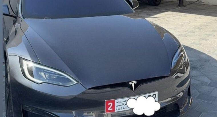 Tesla model S plaid 2024 Gcc fully loaded