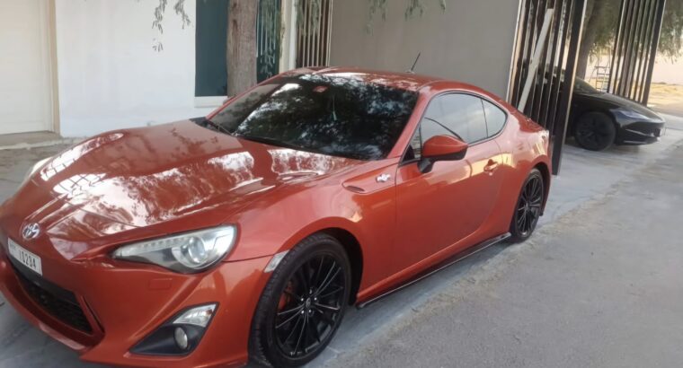 Toyota 86 full option 2014 in good condition