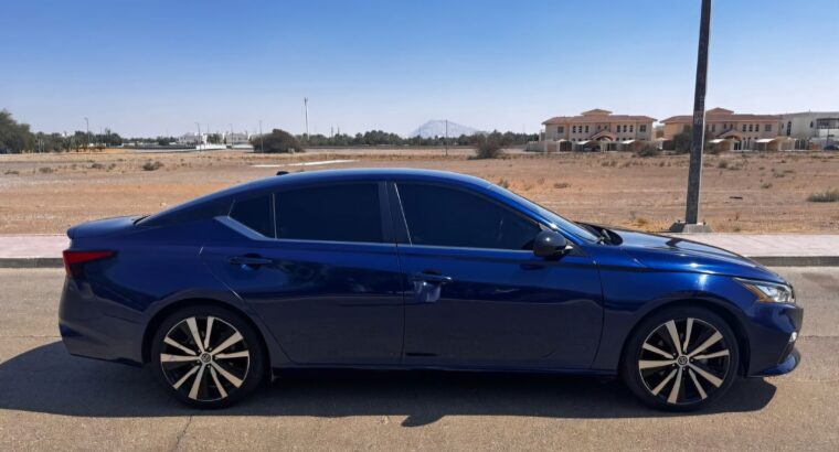 Nissan Altima Sr 2022 USA imported