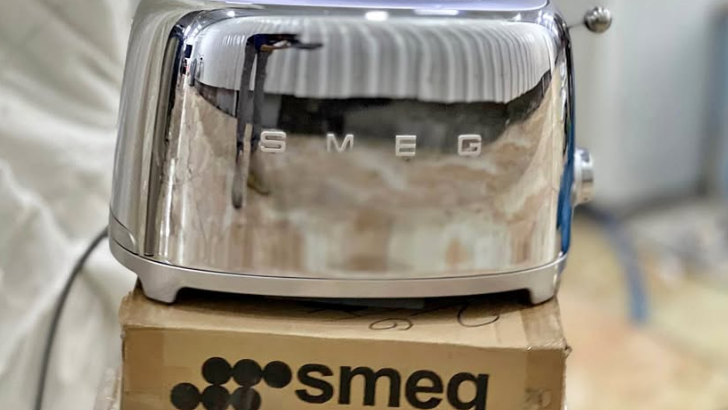 Smeg toaster and kettle for sale