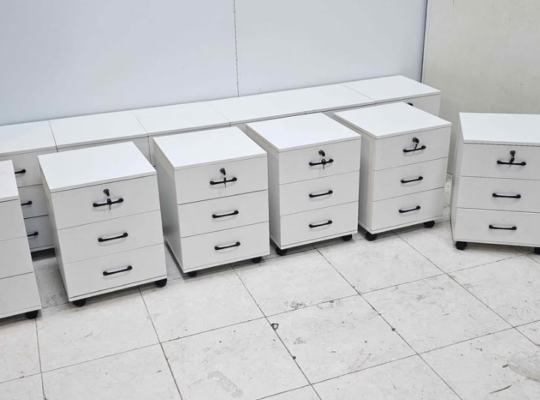 Storage cabinet 3 drawer pedestal wheel White For