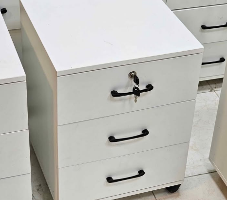 Storage cabinet 3 drawer pedestal wheel White For