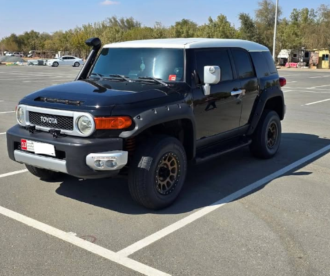 Toyota Fj cruiser 2008 in very good condition for