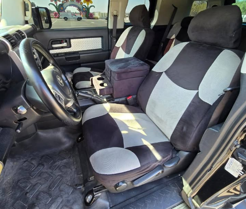 Toyota Fj cruiser 2008 in very good condition for