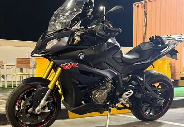 Bmw s1000xr 2017 in perfect condition for sale