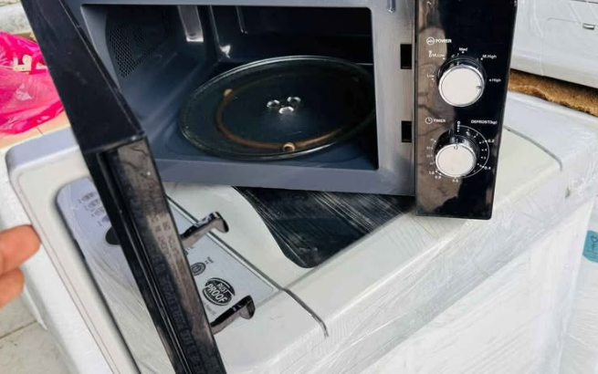 Black & Decker microwave for sale