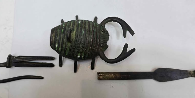 Beautiful very rare real antique scorpion lock for