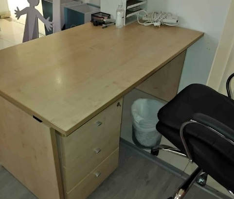 High-quality wooden office table for sale