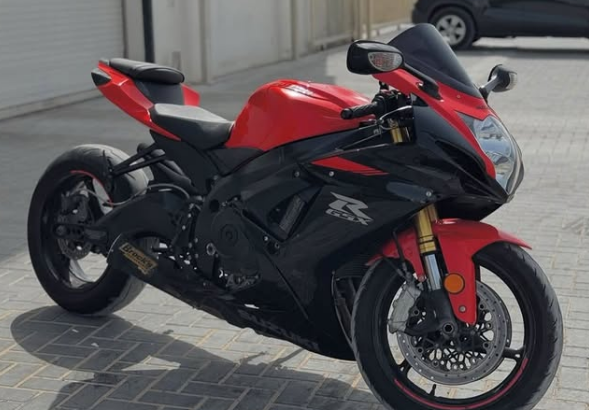 Suzuki Gsxr750 2022 in excellent condition for sal
