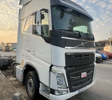 Volvo FH13 500 HP 2022 in excellent condition for