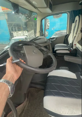 Volvo FH13 500 HP 2022 in excellent condition for