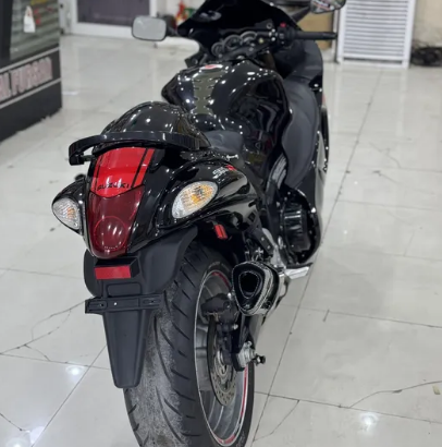 Suzuki Hayabusa 2019 in perfect condition for sal