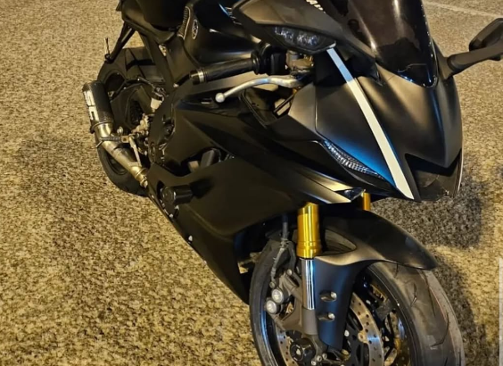 Yamaha R6, 2018 GCC in perfect condition for sale