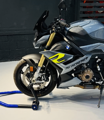 BMW s1000 2023 in excellent condition for sale