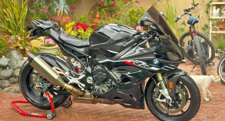 BMW S1000RR GCC (AGMC) 2023 For Sale