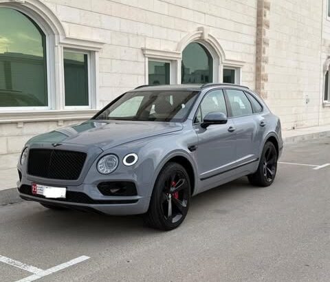 Bentley Bentayga fully loaded 2019 Gcc