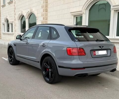 Bentley Bentayga fully loaded 2019 Gcc