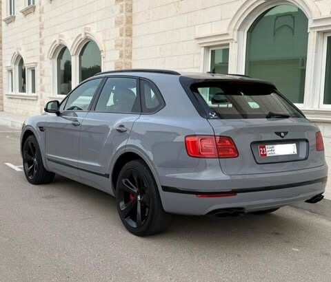 Bentley Bentayga fully loaded 2019 Gcc