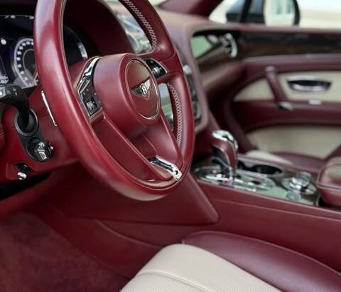 Bentley Bentayga fully loaded 2019 Gcc