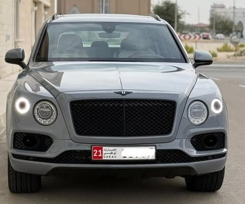 Bentley Bentayga fully loaded 2019 Gcc
