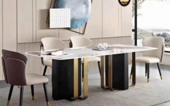 Dining table for sale