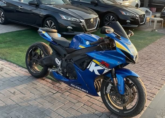 Suzuki GSXR750 2011 in good condition for sale