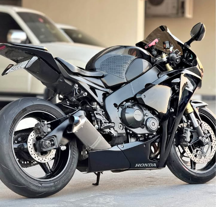 Honda CBR 1000RR 2009 in good condition for sale