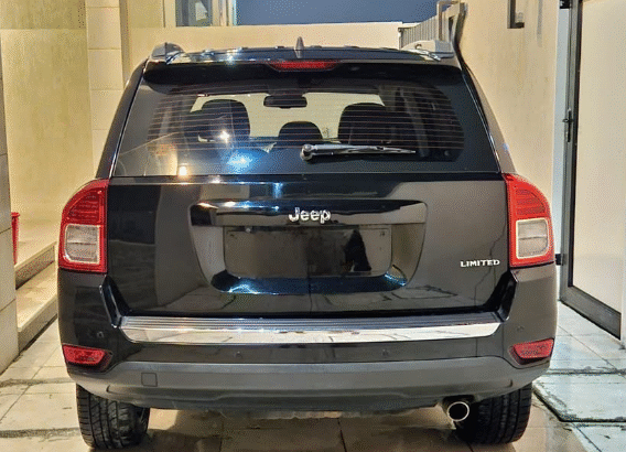 Jeep Compass 4X4, 2.4 2013 in good condition For