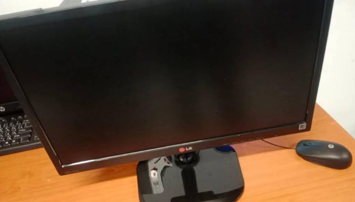 LG monitor for sale