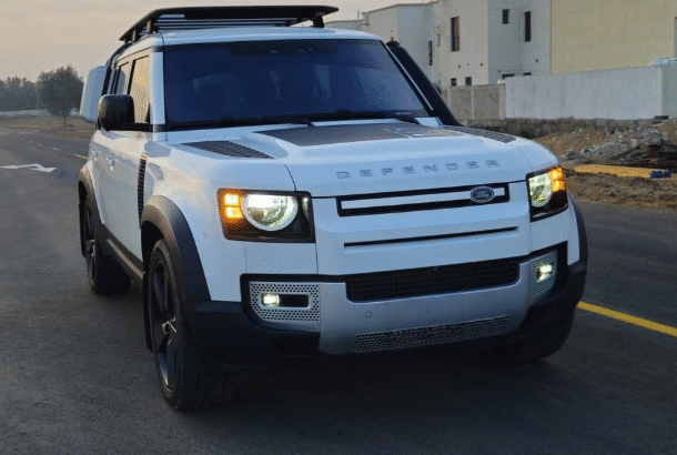 Land Rover Defender P300 110, 2021 GCC For sale