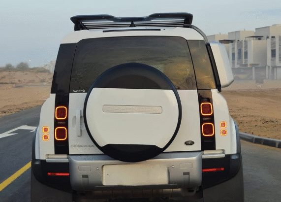 Land Rover Defender P300 110, 2021 GCC For sale