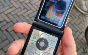 Motorola razr v3i For Sale