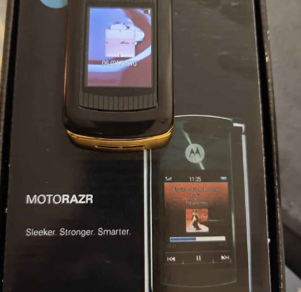 Motorola razr v8 leather gold for sale