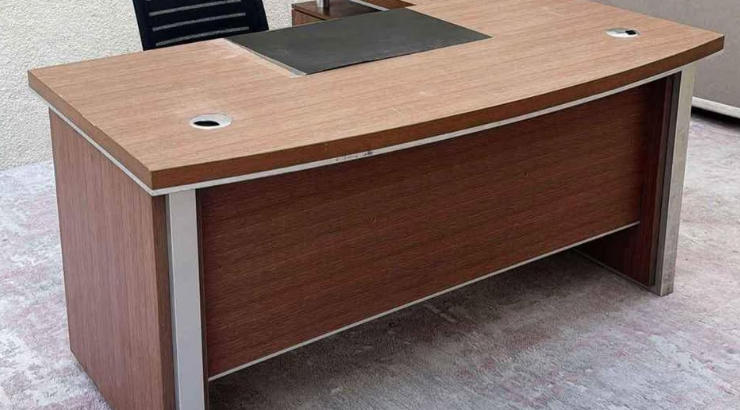 Brend new office desk L type for sale