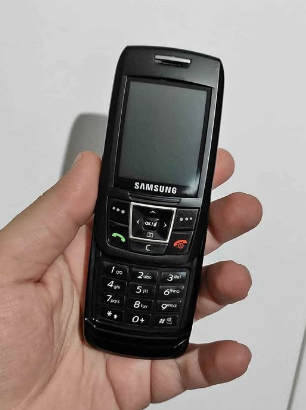 Samsung E250 For Sale