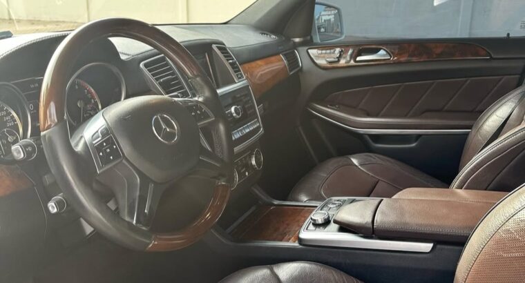 Mercedes GL500 AMG 2013 full option Gcc