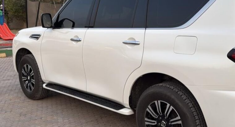 Nissan patrol 2021 base option Gcc