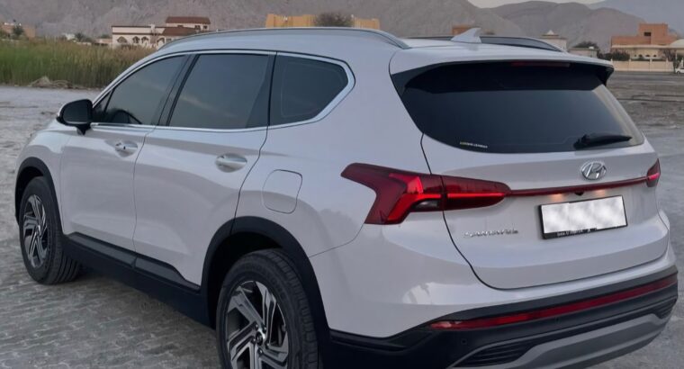 Hyundai santa fe 2023 Gcc 2.5L full option for sa