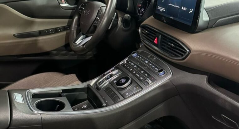 Hyundai santa fe 2023 Gcc 2.5L full option for sa