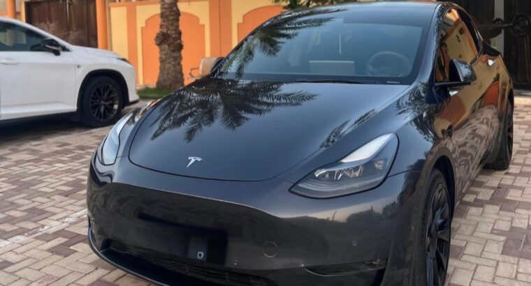 Tesla model Y long range 2022 Gcc for sale