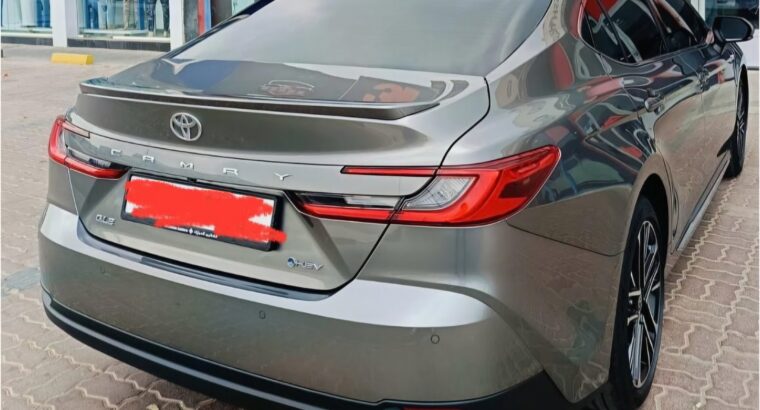 Toyota Camry GLE hybrid full option 2025 Gcc
